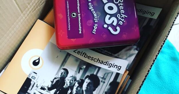 zelfbeschadiging-een-steekje-los