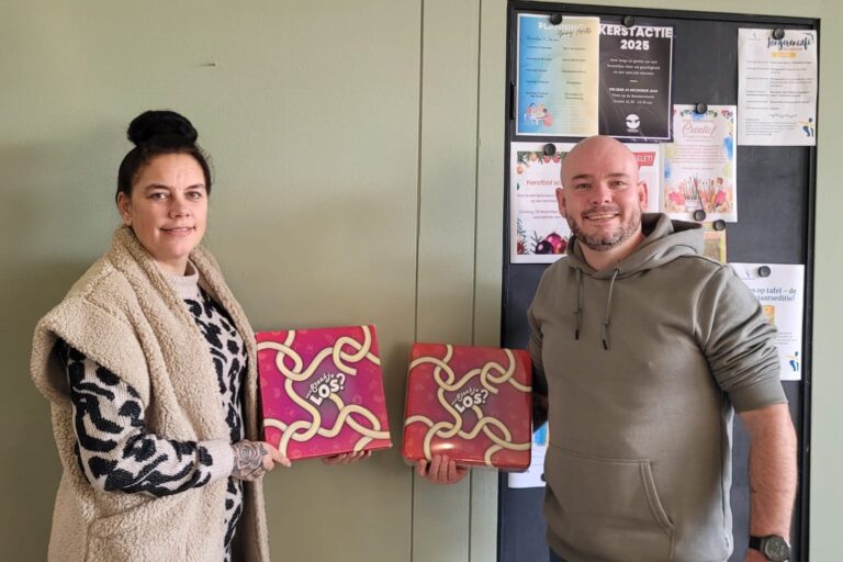 Een Steekje Los Vriendendiensten