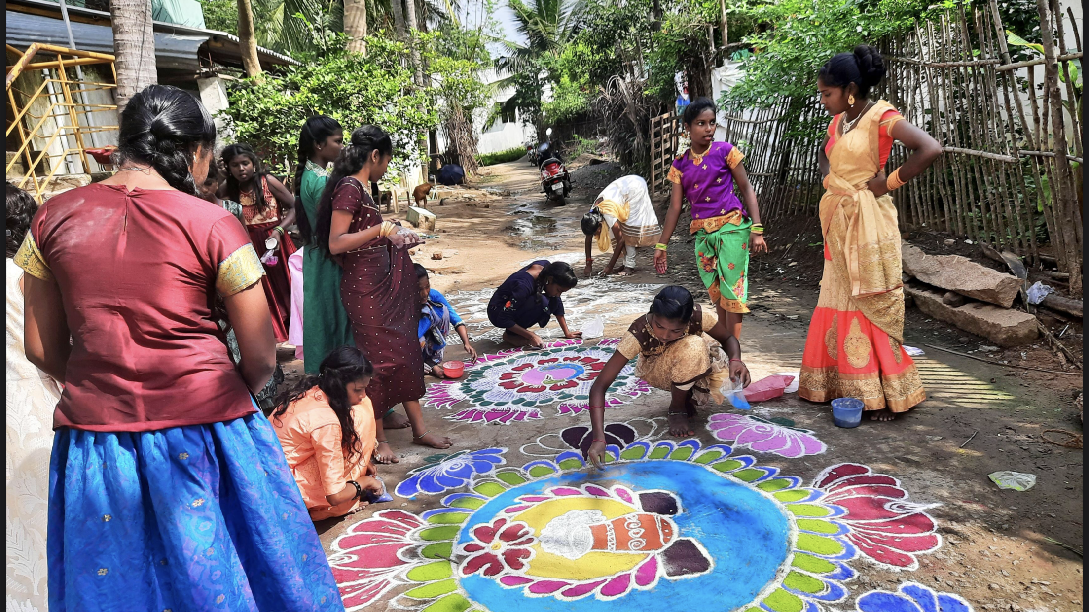 Making kolum (kind of mandala) in Mahaveerpuram at festival